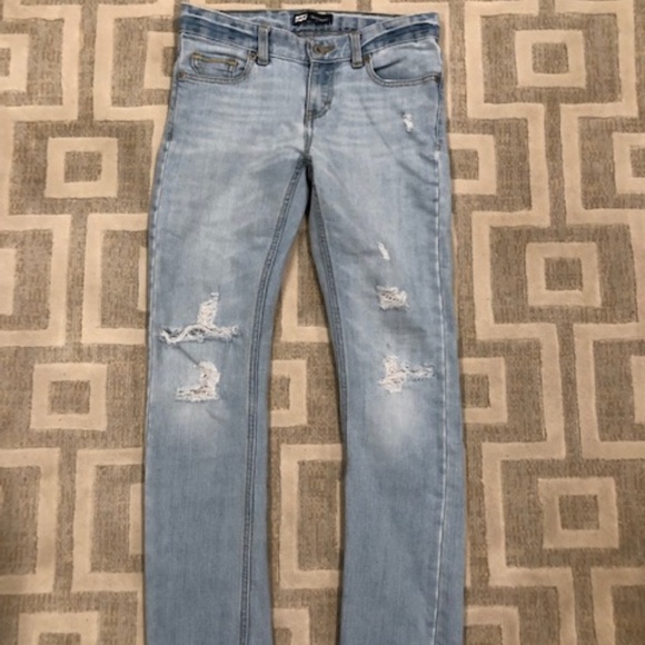 Levi's Girls Boyfriend Light Wash Jeans - Picture 2 of 5